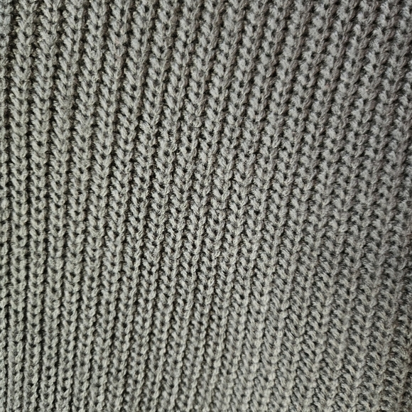 Urban Heritage Cowl Neck Cropped Knit 3/4 Zip Pullover Sweater (NWOT) - Picture 5 of 6